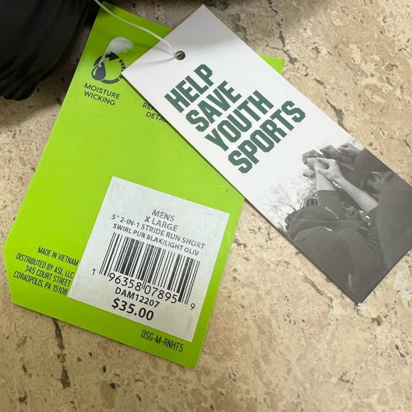 DSG Men’s XL 5” 2 in 1 Stride Run Shorts Black with Camo Base Layer - Picture 5 of 6